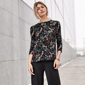 J. Jill Wearever Crew-Neck Shirttail Floral Top